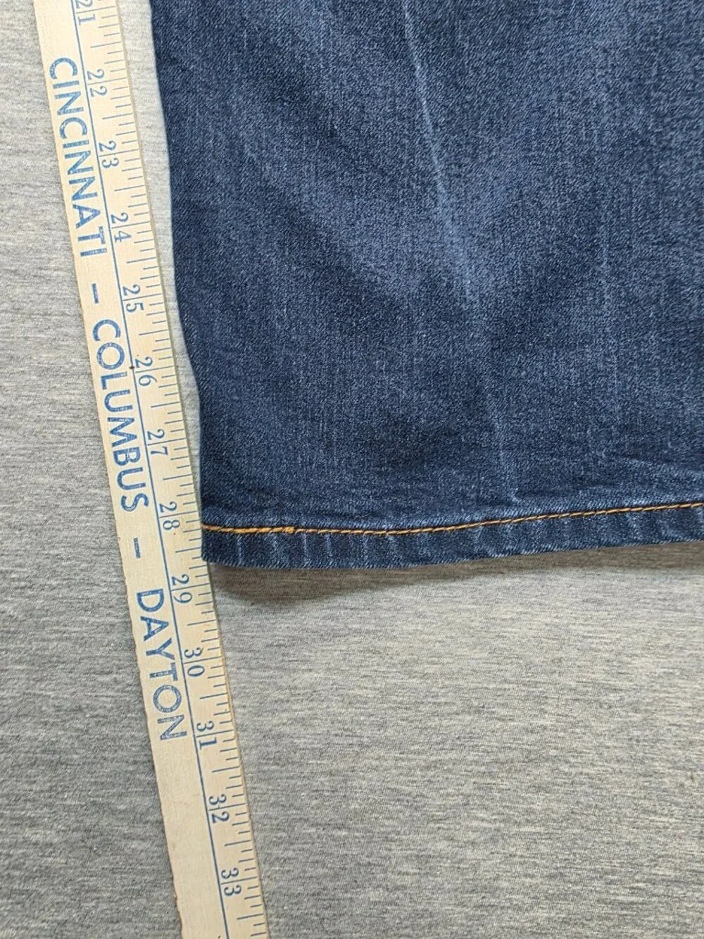 Levi's 505 Regular Fit Jeans Dark Wash Men's W34 L30 Like New